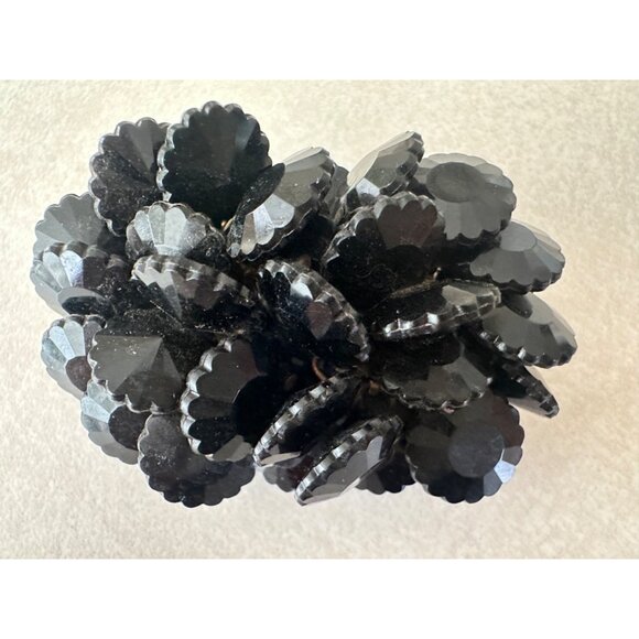 Miriam Haskell unsigned 1930s silver tone black beaded rhinestone pin brooch - Picture 1 of 7